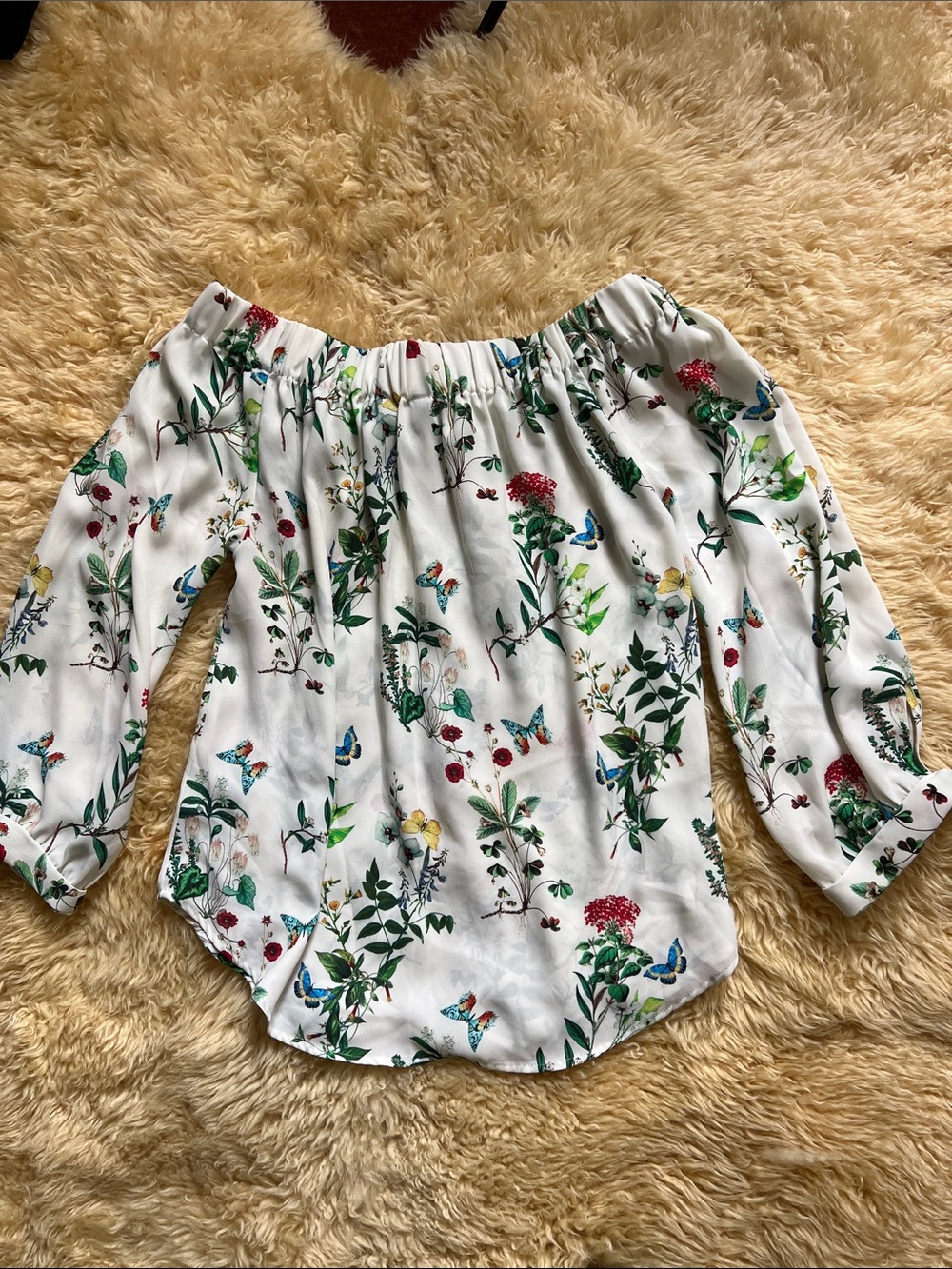 Express Y2K Off-Shoulder Wildflower Blouse